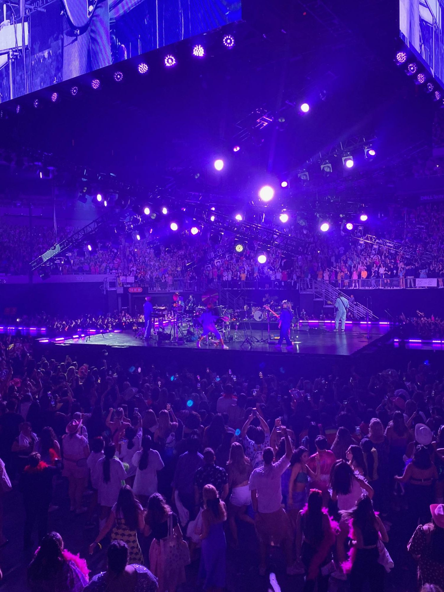 Pictures from Harry Styles' "Love On Tour" concert in Dallas. Courtesy of Olivia Pacini